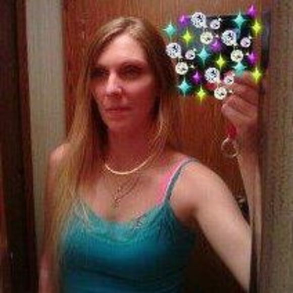 Meet your Posher, Cathy j - Picture 1 of 1